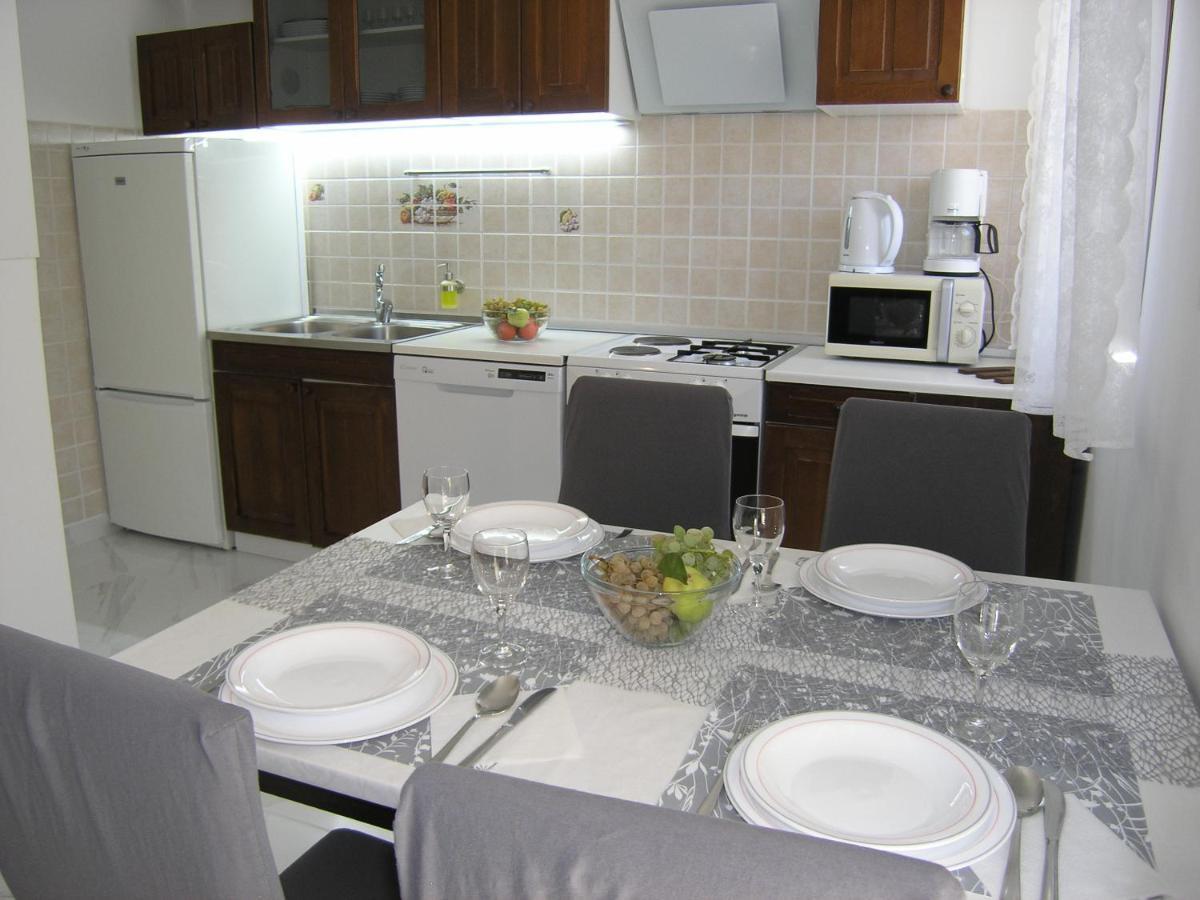 Apartments Mari With Terrace Baška Exteriér fotografie
